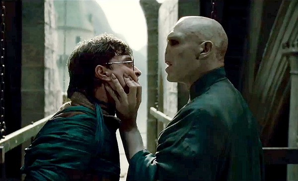 Harry-Potter-vs-Voldemort-Deathly-Hallows-2